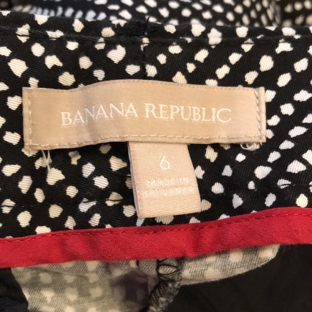BANANA REPUBLIC Black White Printed Cropped Pants Size 6 - Picture 9 of 9